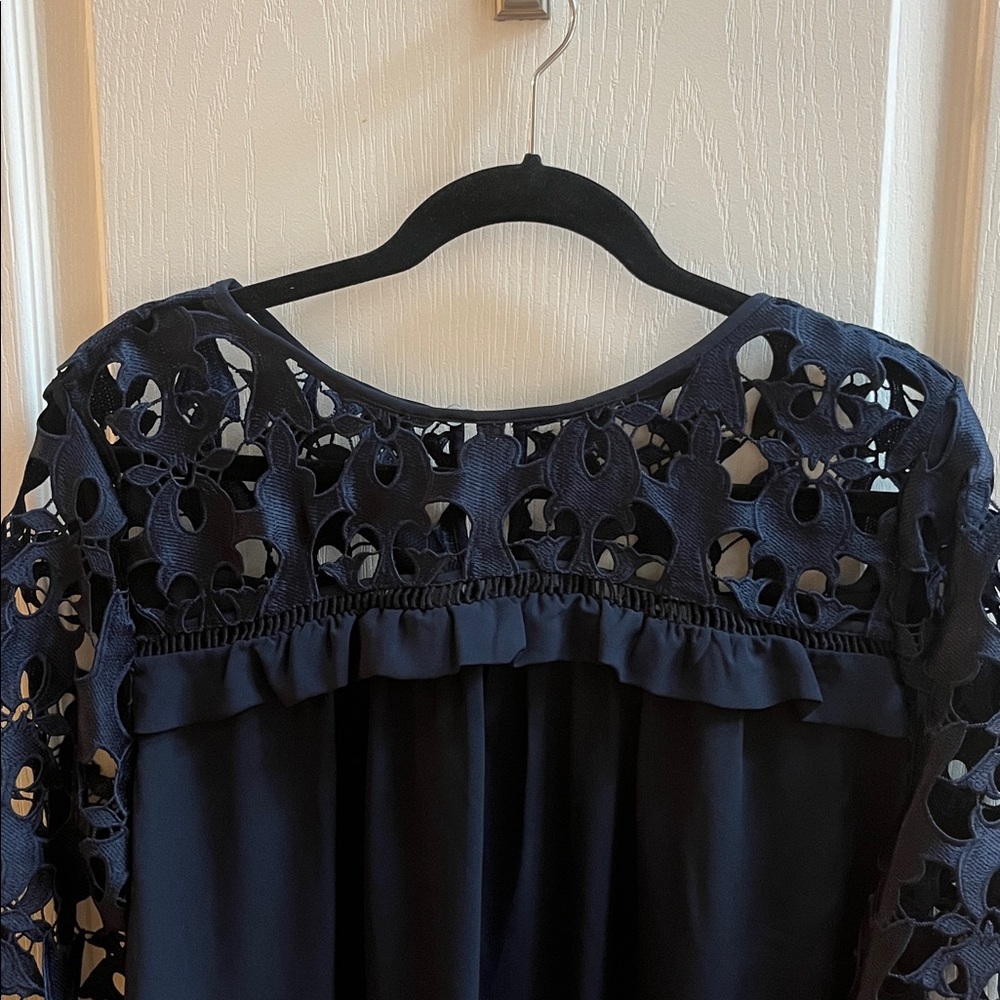 Loft Navy Lace Women's Top - Picture 4 of 9